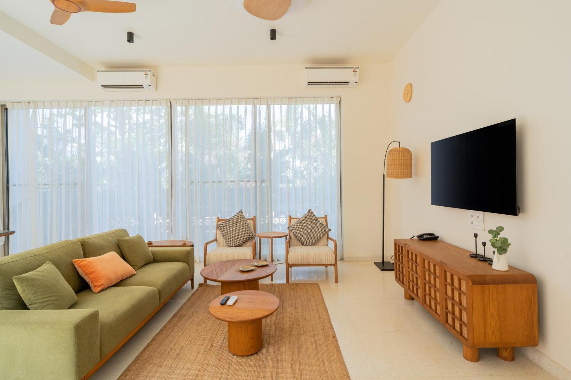 Elivaas Mirai Aries 3 Bhk Retreat With Private Pool Near Famous Beaches Vagator